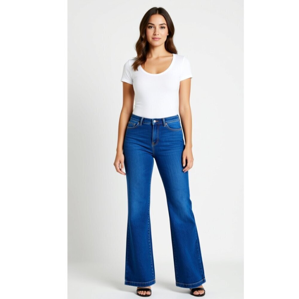 St John's Bay Jeans, straight leg, Size 6P NWOT!